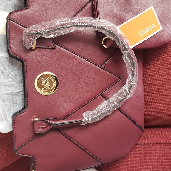 Handbags - Back